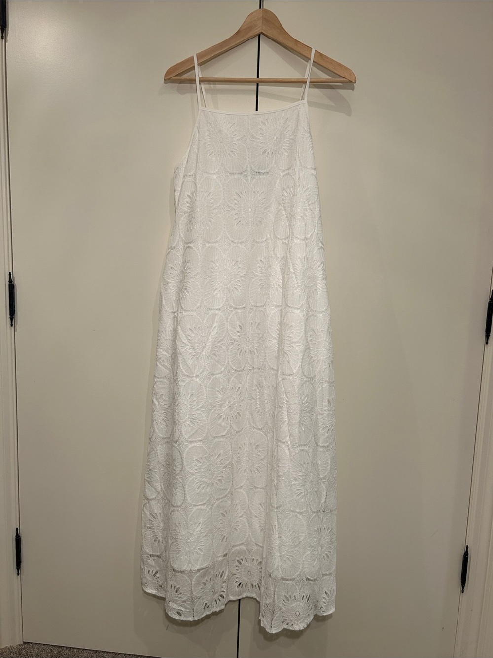 White Lace Maxi Dress with Spaghetti Straps — Sleeveless Summer Maxi